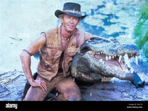 Crocodile dundee hi-res stock photography and images - Alamy