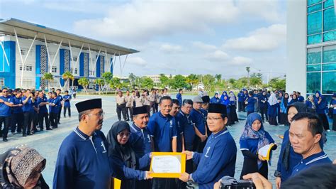 PENGUMUMAN PERINGKAT BERKELANJUTAN PADA KOMPETISI KAMPUS HIJAU GREEN