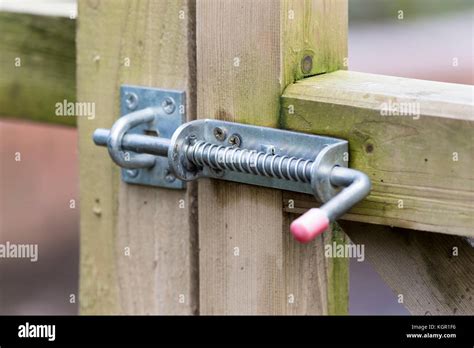 Spring Loaded Latch Hi Res Stock Photography And Images Alamy