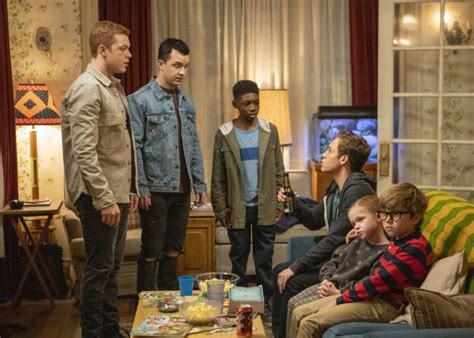 'Shameless': To Stay or Not to Stay Is the Gallagher Family's Big ...