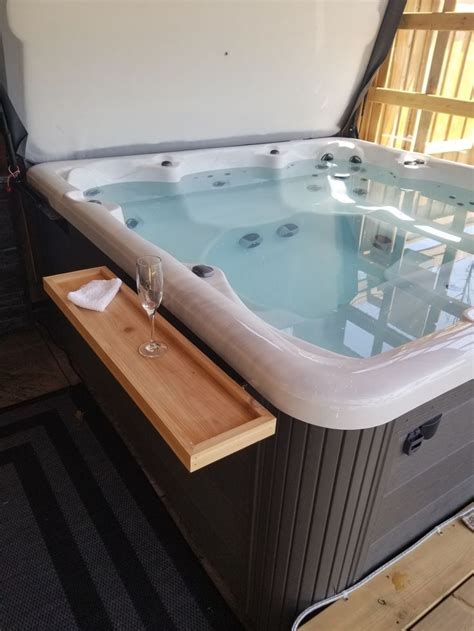 Protect Your Cell Phone And Other Valuables While Enjoying Your Hot Tub