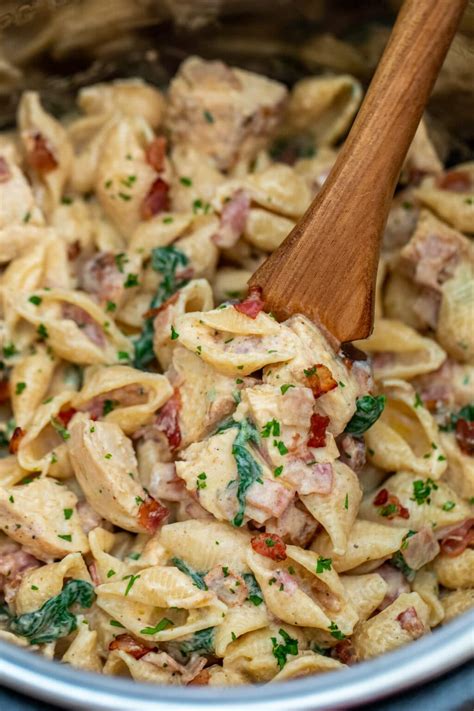 Instant Pot Chicken Bacon Ranch Pasta [Video] - Sweet and Savory Meals