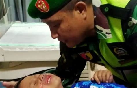 sertu sihombing selamatkan balita  oknum tni disorot