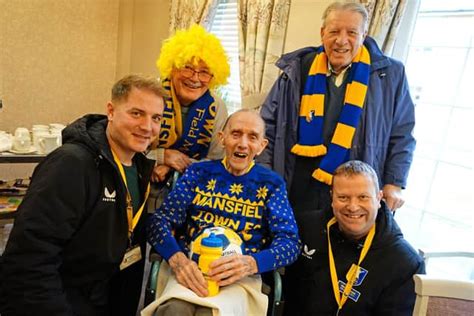 Lifelong Stags fan and Mansfield Chad reader celebrates his 90th birthday