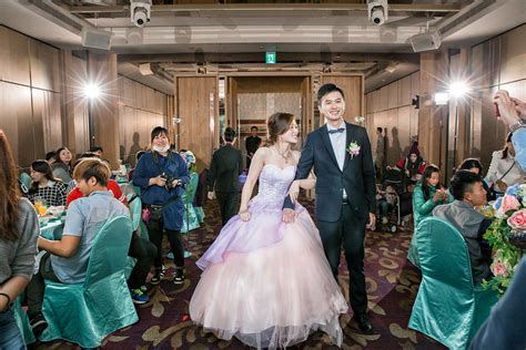 婚攝 俊源 And 琇靖 高雄夢時代頤品大飯店 訂結午宴 婚禮紀錄 婚攝 Leon 影像工作室