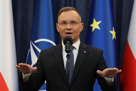 Duda Spotka Si Z Tuskiem Prezydent Zjad Zbyt Obfity Lunch Plotek