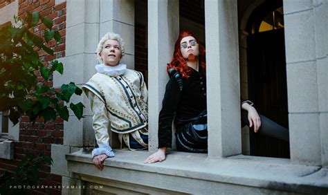 Cosplayers Fazem Ensaio Fotográfico Inspirado Na Série Good Omens