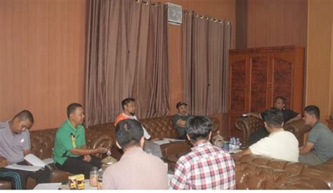 Rapat Pembahasan Rancangan Keputusan Walikota Bima Tentang Biaya