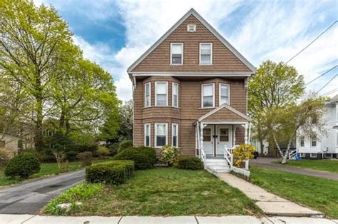 17 Webster Pl Malden Ma 02148 Mls 72152995 Redfin