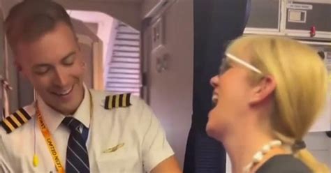 United Airlines Pilot Flies With Flight Attendant Mom For First Time