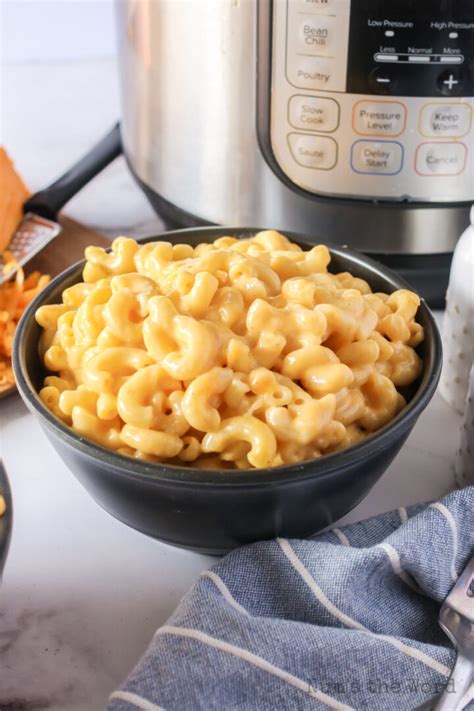 Instant Pot Macaroni and Cheese - Num's the Word