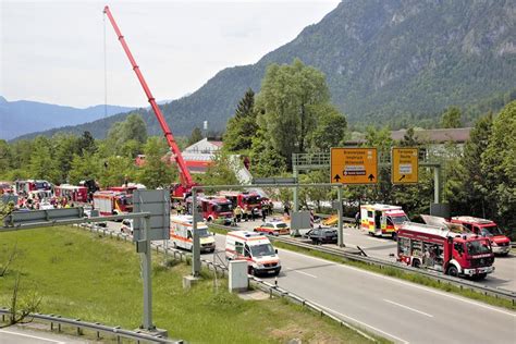 Germania Deraglia Treno In Baviera Morti E Decine Di Feriti