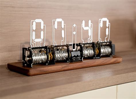 A Mechanical Digital Clock Core77