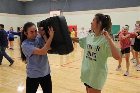 Senior girls learn to execute self-defense moves from Coppell Police ...