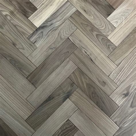 Walnut Premier Unsealed Bevelled Parquet 280 X 70 X 15 Mm The Natural