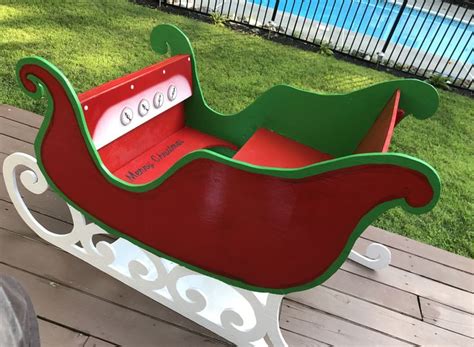 Santa Sleigh Made In The Heat Of Summer As A Way To Stay Cool