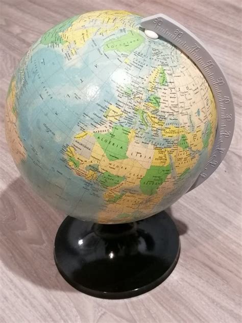 Globo terráqueo político alemán húngaro 20 cm de diámetro Catawiki