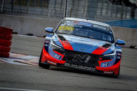 Norberth Michelisz Clinches Tcr Drivers Title At Macau Series Finale