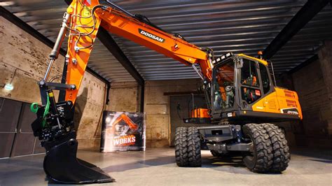 Doosan excavator – the right equipment for you | Steelwrist