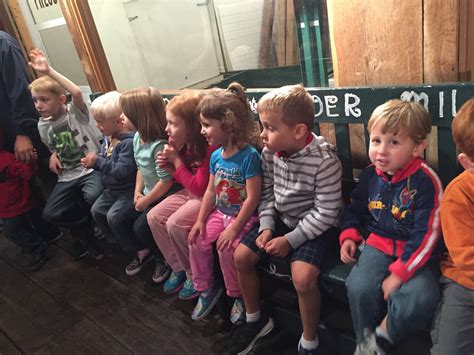 Early Childhood Center Preschoolers Visit Local Orchard | The Manchester Mirror