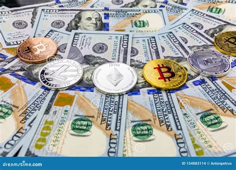 Bitcoin Y Cryptocurrency En Los Billetes De Banco De Cientos D Lares