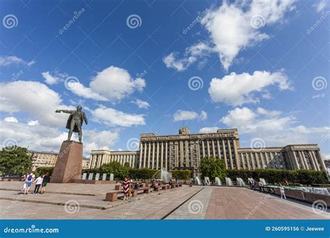 Lenin Statue On The Moskovskaya Ploshchad Moscow Square In St