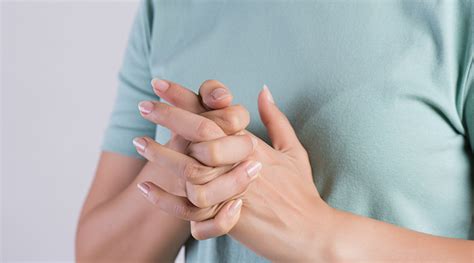 Do You Crack Your Knuckles Heres What You Need To Know Health News