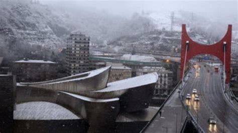 El Temporal De Nieve Complica La Vida En Euskadi