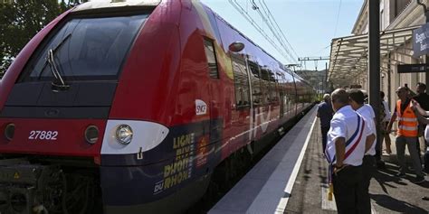 On l attendait depuis 50 ans retour du train sur la rive droite du Rhône