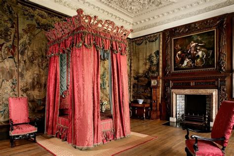 Inside Holyrood Palace The Queens Official Residence In Edinburgh