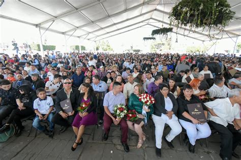 Video Cerca De Mil Parejas En Nezahualc Yotl Se Dan El S La