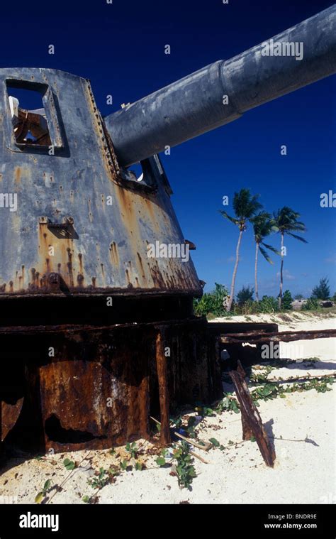 Second World War Guns Betio Tarawa Atoll Kiribati Central Pacific