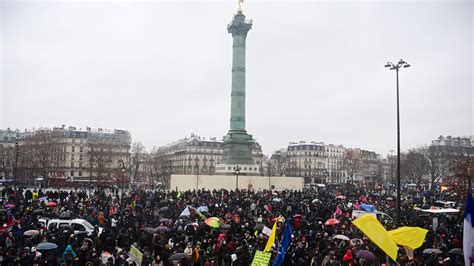 Marche Des Libertés à Paris Une Manifestation Dans Le Calme Qui A