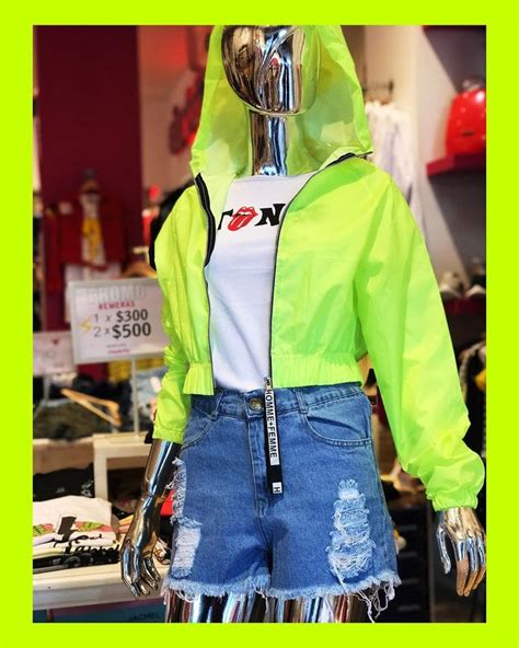 TOTALOOK campera flúor Remera estampada NUEVO Short Jean MOM PROMOS EN