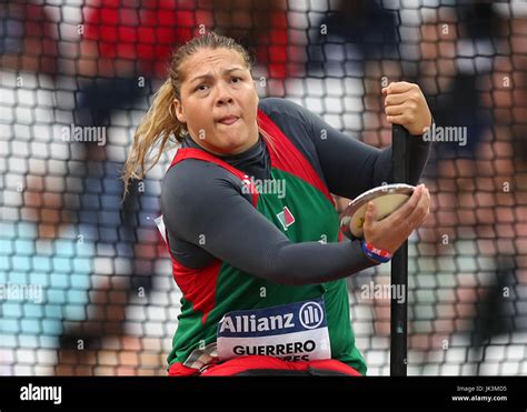 Athlete Discus Throw Athletics Discus Hi Res Stock Photography And