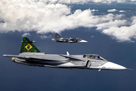 Chegam em Anápolis os dois primeiros Caças Gripens operacionais da FAB