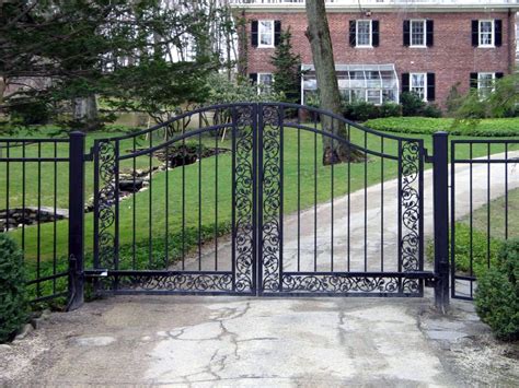 Decorative Driveway Gates Design — Madison Art Center Design