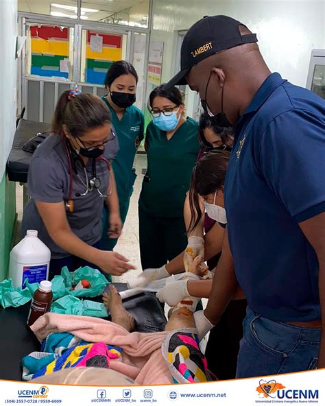 Estudiantes De Las Asignaturas De Ciencias De La Salud Realizan