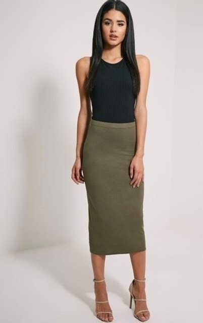 22 Trendy Olive Green Skirt Outfits Styleoholic