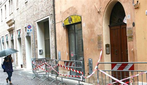 Le Transenne Anche In Via Cairoli La Nuova Ferrara