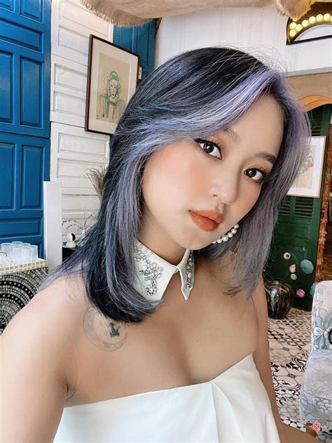 Theo chồng bỏ cuộc chơi đệ nhất hot girl Hà Thành Mi Vân khó khăn