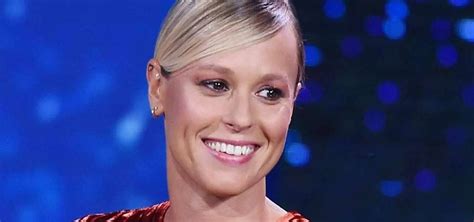 FEDERICA PELLEGRINI QUANDO PARTORISCE Tra Natale E Capodanno Ma