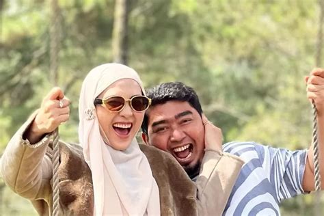 Profil Biodata Ustaz Solmed Istri Dan Orang Tua Sosok Suami April