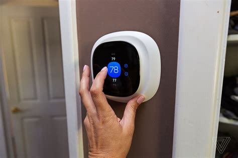 Ecobee Smart Thermostat Premium And Enhanced Review Bigger Better And More Beautiful The Verge