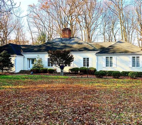 Sprawling Ranch Colts Neck NJ Monmouth County MrNJRealty