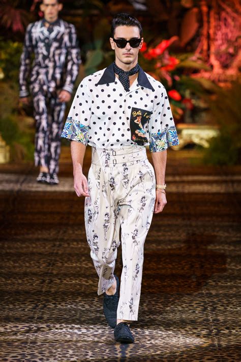 Dolce And Gabbana Spring 2020 Menswear Collection Vogue Menswear Dolce And Gabbana Fashion