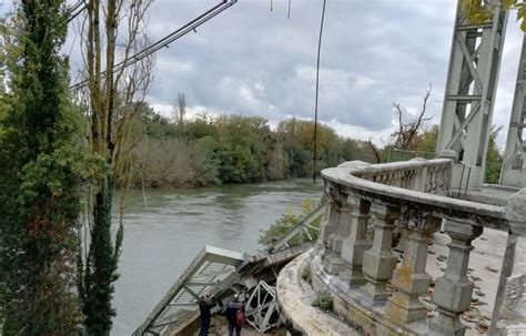 Faits Divers A Mirepoix Sur Tarn Le Poids Lourd Pesait Plus De