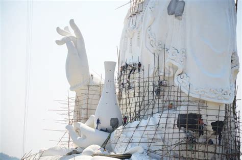 Renovar El Gran Monumento De Quan Yin Y Escultura Tallada Kuan Yin