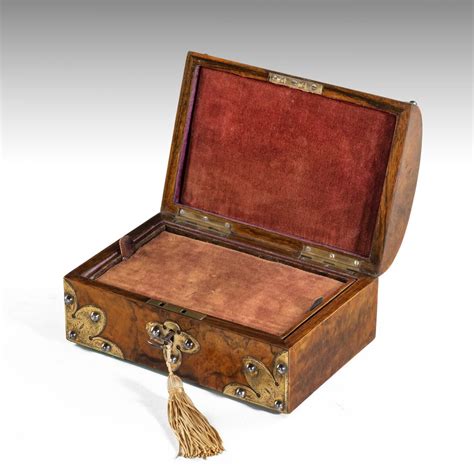 A Victorian Period Burr Figured Walnut Jewellery Box William Cook