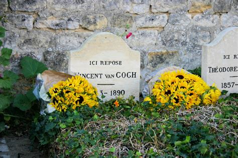 Grave of Vincent van Gogh - Sur les pas de Vincent van Gogh